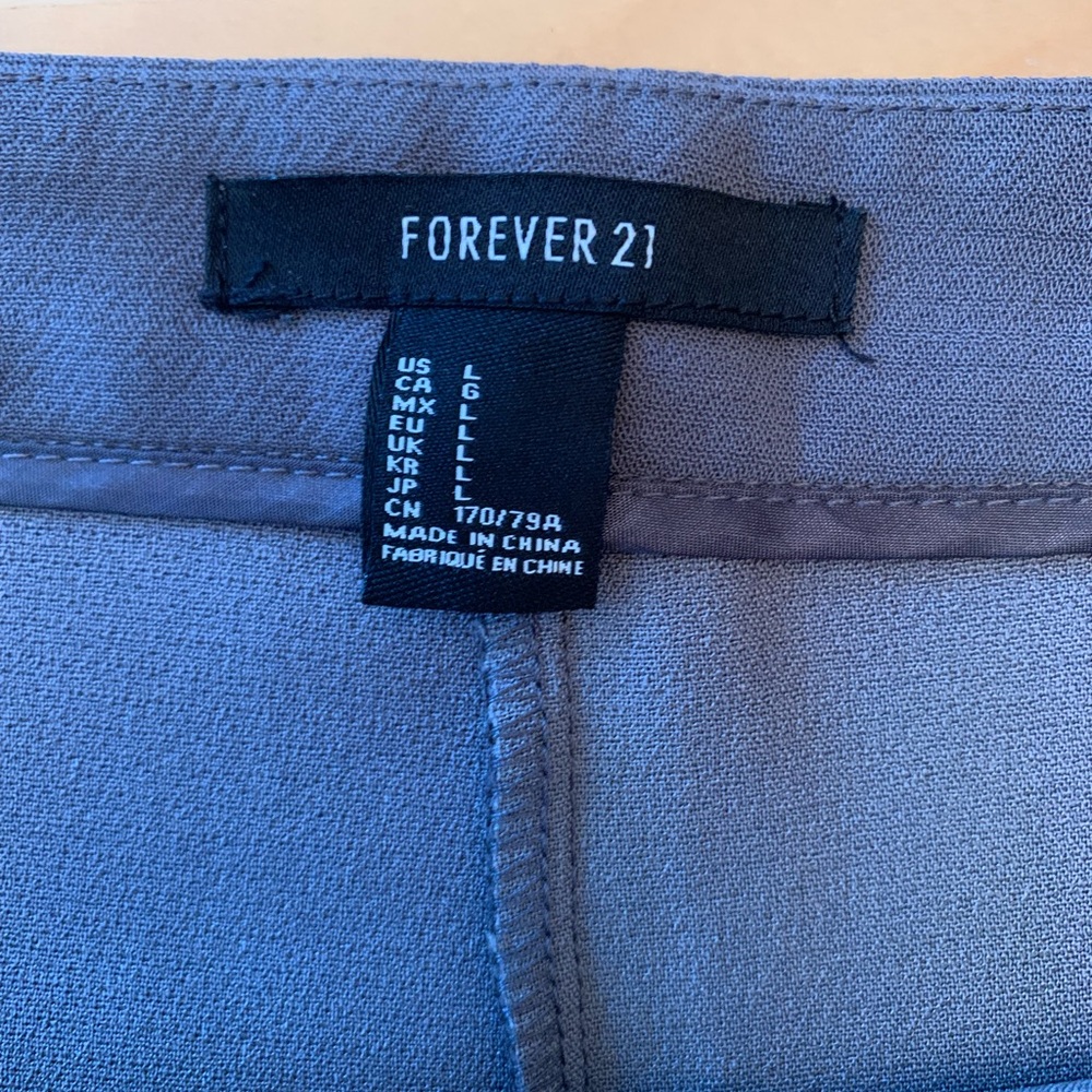 Forever 21 Gray Shorts/Skort - Picture 5 of 5